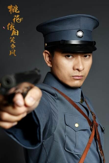 极品好男人陈龙演艺着帽子人生