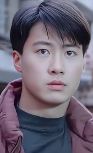 ​黎明：青春岁月中的璀璨魅力之星