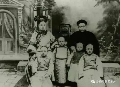 ​10张晚清美人图，个个动人，最后一张堪称绝色！