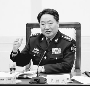 ​访南部战区司令员：努力打造拱卫祖国南疆的钢铁长城