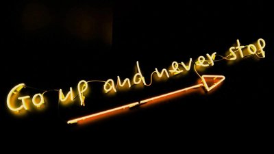 ​关于男女对视谁都不闪躲，这意味着相互喜欢吗？