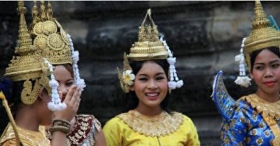 ​柬埔寨女人村不允许男人进入，全岛只有寡妇和孩子