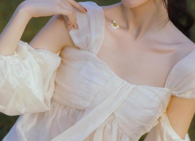 ​《一路甜宠：捡回宗门的傻大个》第六章：羁绊的深化