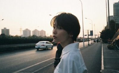 ​狗哥再次现身斗鱼，王者荣耀冲上黄金！鲁班七号差点负战绩