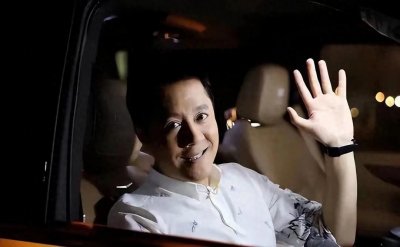 ​蔡国庆之子夺世界冠军！父子同台却无人识，网友：基因太强大