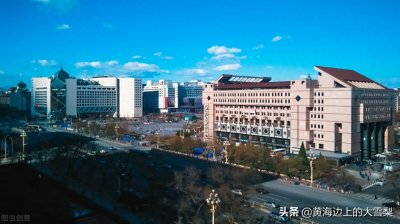 ​1998年5月8日——北京西单图书大厦开业