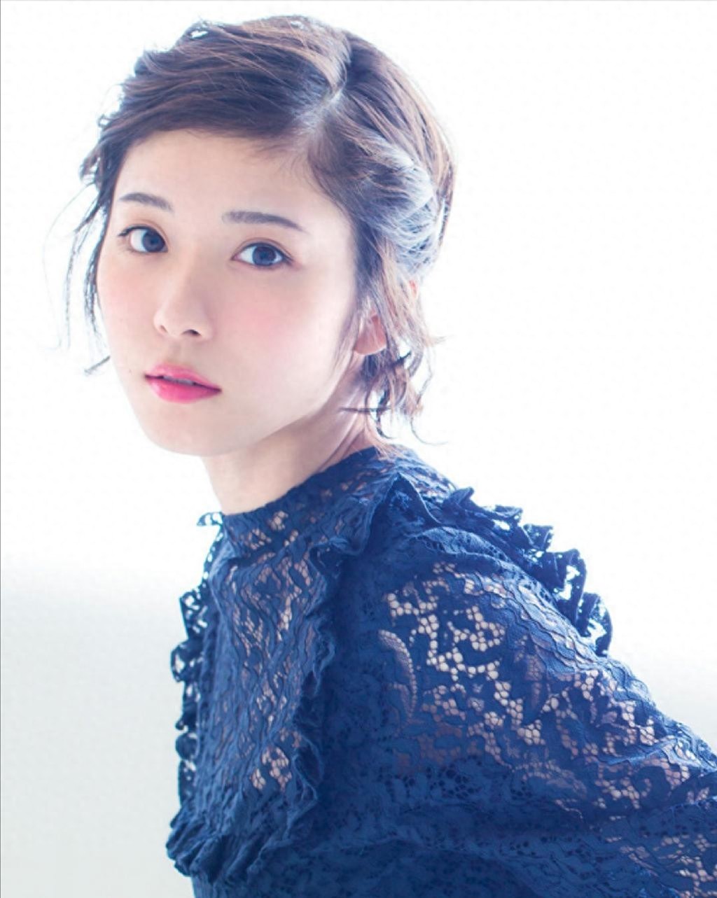 组图：日本新生代女星松冈茉优