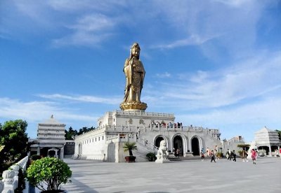 ​普陀山奇迹：信徒泪目见证1997年观音显灵传说