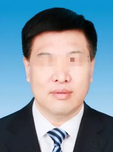 ​权力迷失：从农家子弟到阶下囚——刘新云的沉沦之路