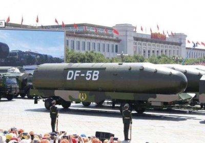 ​中国的大功臣！除了定点打击目标，东风5摇身一变就成大推力火箭