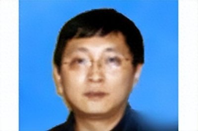 ​邪派武侠大师李凉，成就武侠最后的辉煌。却也救不了武侠的落寞