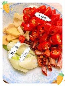 ​麻辣排骨最火爆的做法！麻辣酥香，脆皮有嚼劲，错过了就等后悔吧