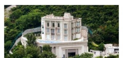 ​李嘉诚豪宅到底多壕？住山顶面积500平，围墙高3米防弹玻璃幕墙