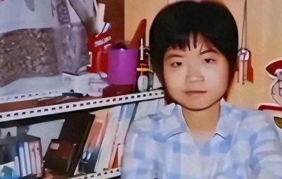 ​湖北学霸杨元元带母上学，最终厕所自缢身亡，活生生被母亲吸干