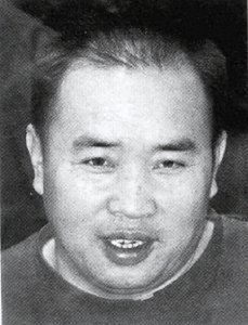 ​1999年，走私800多亿的赖昌星逃到加拿大，是谁给他通风报信？