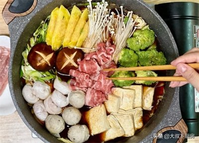 ​在家也能吃！大叔教你自制寿喜烧，甘甜滑顺，做法简单，好滋味