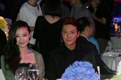 ​倪妮与冯绍峰同居3年，却因一组照片分手