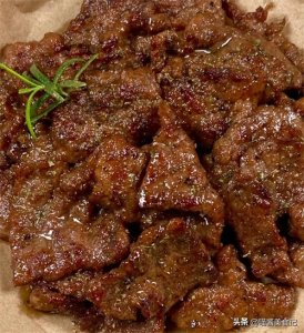 ​学着妈妈的样子做一道香煎牛肉