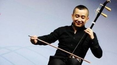 ​二胡大师高韶青《战马奔腾》，一场视听盛宴的极致享受！