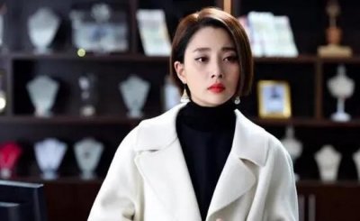 ​为什么殷桃的嘴好像多年都是破的？