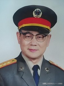 ​李景：88年海军中将,94年上将，中国人民解放军原副总参谋长