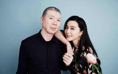 ​61岁冯小刚“白癜风”恶化，不缺钱为何不治？徐帆一语道破