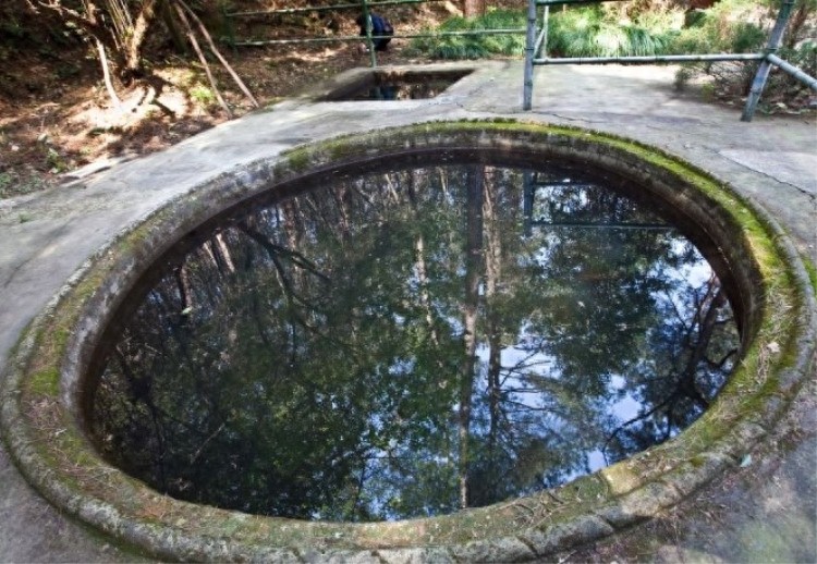 蒋介石母亲墓：花三年修建而成，如今成旅游景区，门票20元一人