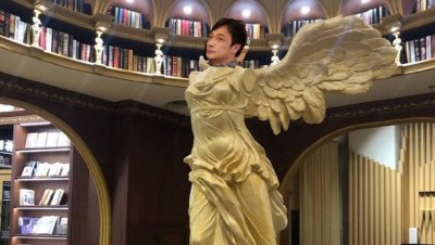 ​硬核！10岁费曼成“P图大师”，把老爸吴镇宇P成天使