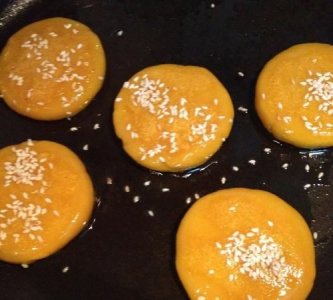 ​没煎的南瓜饼怎么保存，南瓜饼放在冰箱冷冻怎么保存？