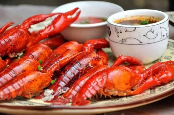 龙虾能跟什么搭配