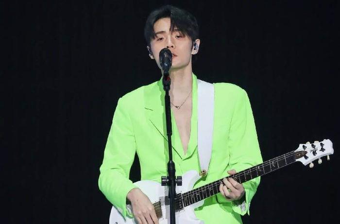 苦等半年新歌仍难发行？李荣浩发文怒刚音乐平台，粉丝：干得漂亮