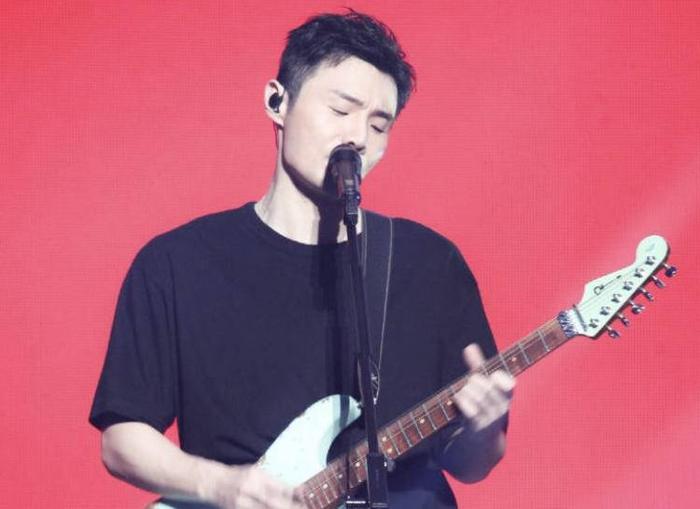 苦等半年新歌仍难发行？李荣浩发文怒刚音乐平台，粉丝：干得漂亮