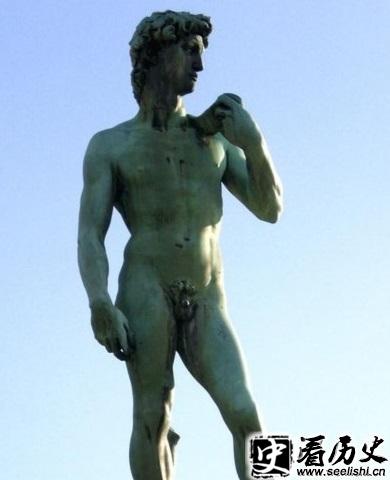 马基雅维利雕像