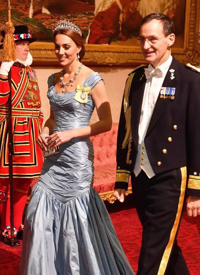 凯特阿普顿变胖（米德尔顿如何保持完美身材）(5)