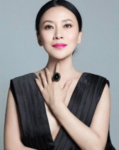 ​“百花影后”刘欣，执意要嫁邵峰，恩爱17年生一女，目前幸福美满