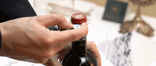 如何开红酒瓶塞小妙招开瓶器