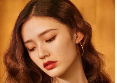 ​最适合黄皮的口红色号排行（黄皮肤适合什么颜色口红）