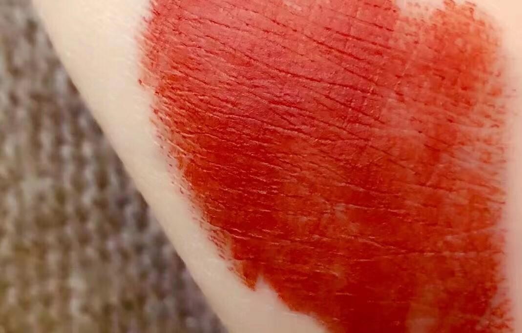 最适合黄皮的口红色号排行（黄皮肤适合什么颜色口红）(图9)