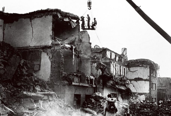 唐山大地震发生时间,唐山大地震是什么时候几月几日几点图6