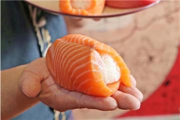 三文鱼刺身有寄生虫吗 三文鱼怎么选购无寄生虫