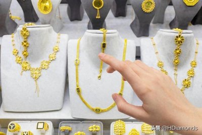 ​黄金零售品牌排行榜前十名：176年老品牌仅排第二。