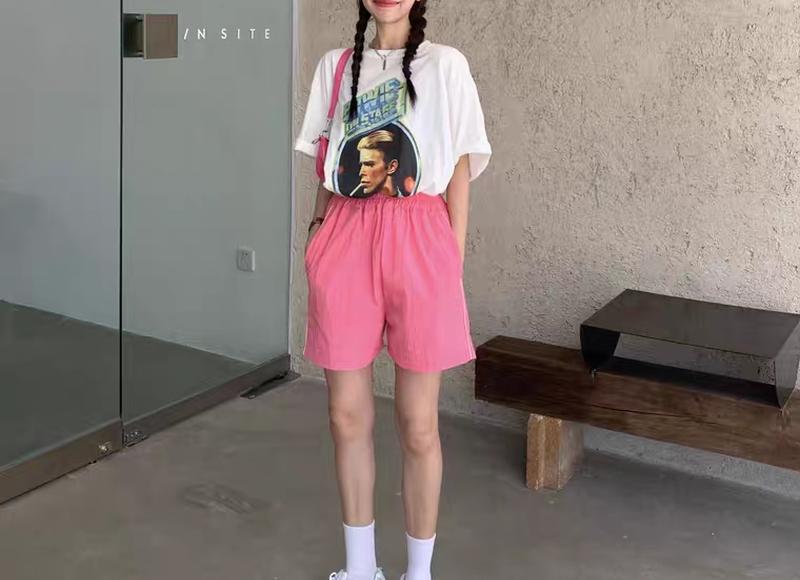 大爷爱抽烟还小气，给3000万都不戒烟，富豪大妈：我根本看不上你