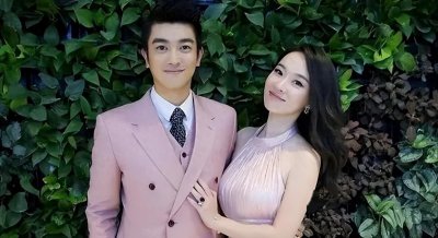 ​这是霍思燕最想删的照片，一丝不穿却是暗藏玄机，真是纯欲天花板