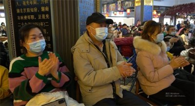 ​米东区：米古里水游城“文艺盛宴”为市民夜生活加油