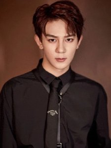 ​哇唧唧哇艺人粉丝排行，杨超越成前五唯一女生，肖战排名第一