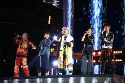 ​2018《中国好声音》落幕 旦增尼玛夺总冠军