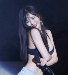 ​性感小野马这个称号非泫雅莫属了，你们说是吗？