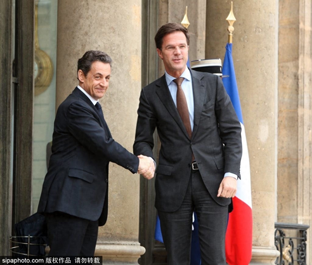 他是亲民又帅气的荷兰首相!每天骑自行车上下班 曾立志要学中文