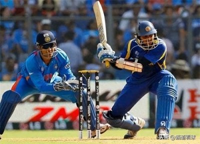 足球领域的“魔术”：探索帽子戏法的由来与内涵