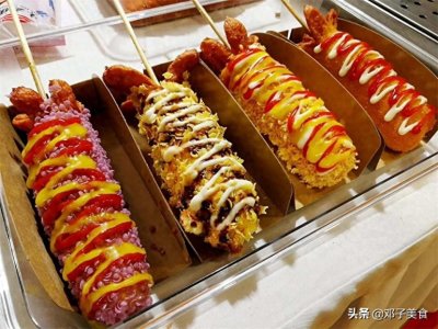 ​外酥里嫩的芝士热狗棒，咬一口会拉丝，不用去外面买，自己在家做